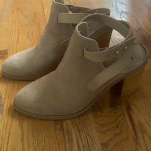 New - Latigo shoes. Size 9